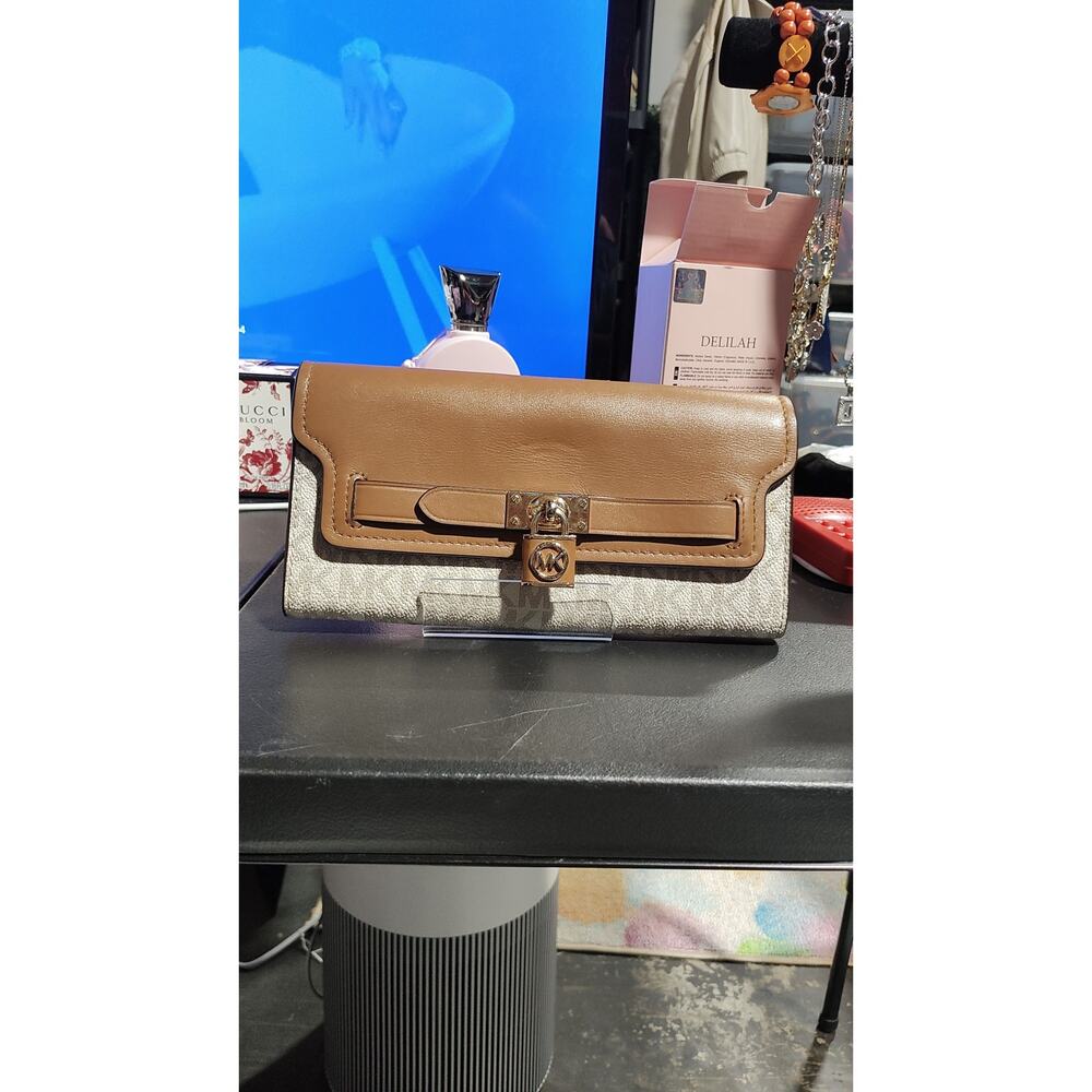 Michael Kors Long Wallet